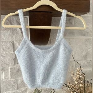 fuzzy crop tank top🩵